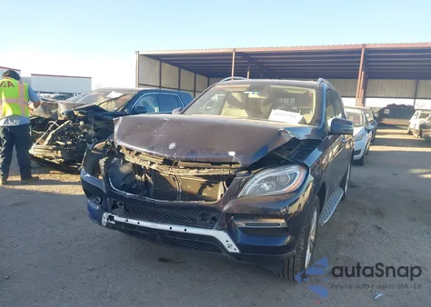 2015 Mercedes-Benz Ml 350 4Matic z USA, uszkodzony, nr VIN 4JGDA5HBXFA537149